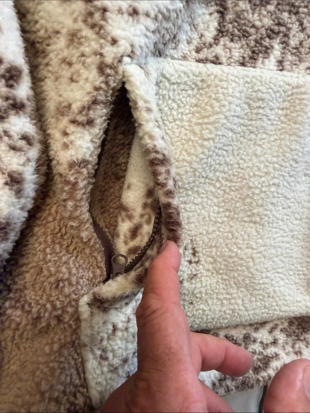 Nike  Sherpa Hoodie Jacket in Cream & Brown